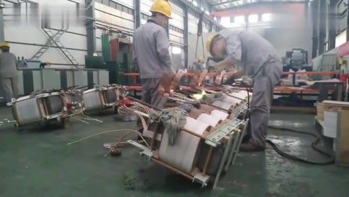 广东深圳 工厂小伙工资发了8700多,每月都是月光族,钱到底去哪了