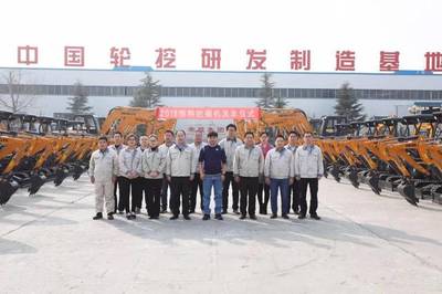 恒特挖掘机再交付15台微型挖掘机，助力客户高效作业